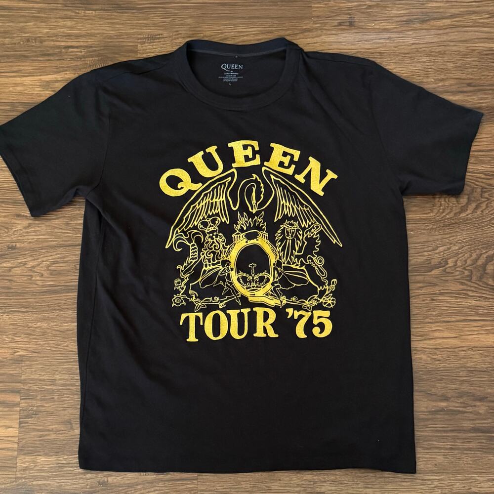 Queen Tour 1975 Retro Reprint Band T-Shirt Black Sz L